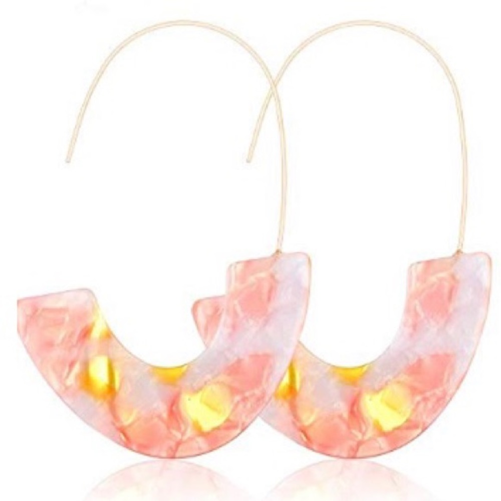 🔥SOLD🔥 BaubleBar style acrylic earring